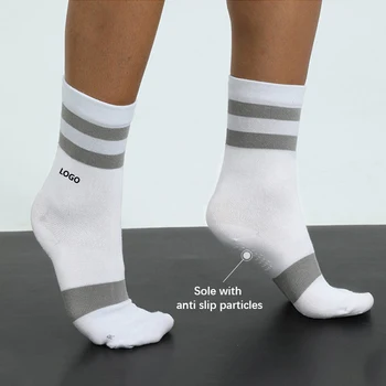 Новые трансграничные женские носки для йоги средней длины, пилатеса, батута, спорта, фитнеса, нескользящие дышащие носки